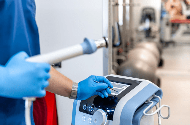 Medtronic’s LigaSure Clearance for Hugo Rewrites the Robotic Energy Tray